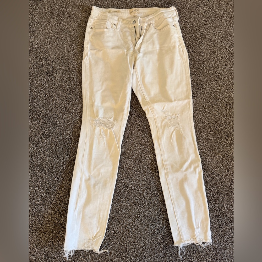 Universal thread off white distressed skinny jeans